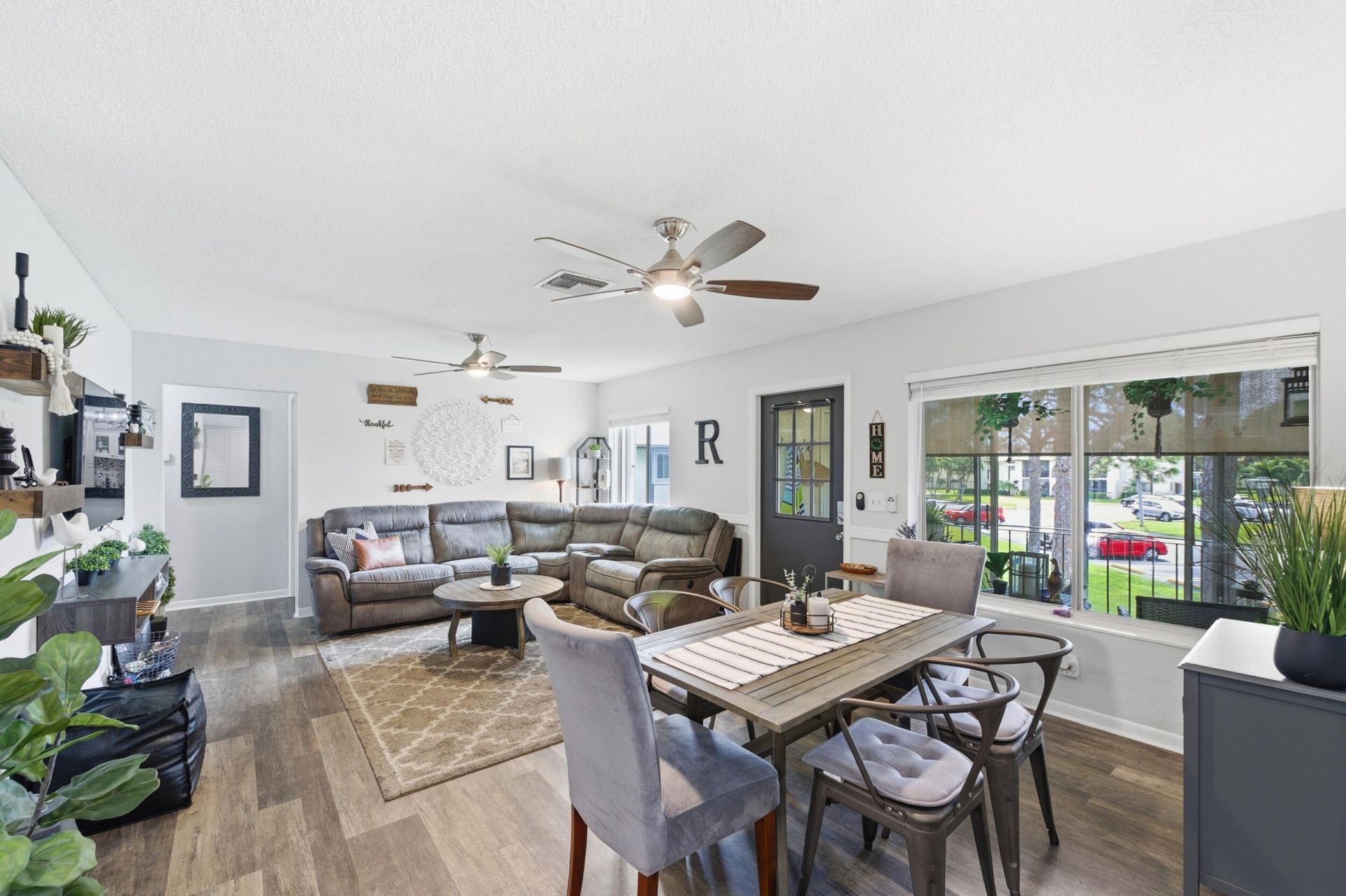 5883 La Paseos Drive, Unit D-2, Greenacres, FL 33463 Photo