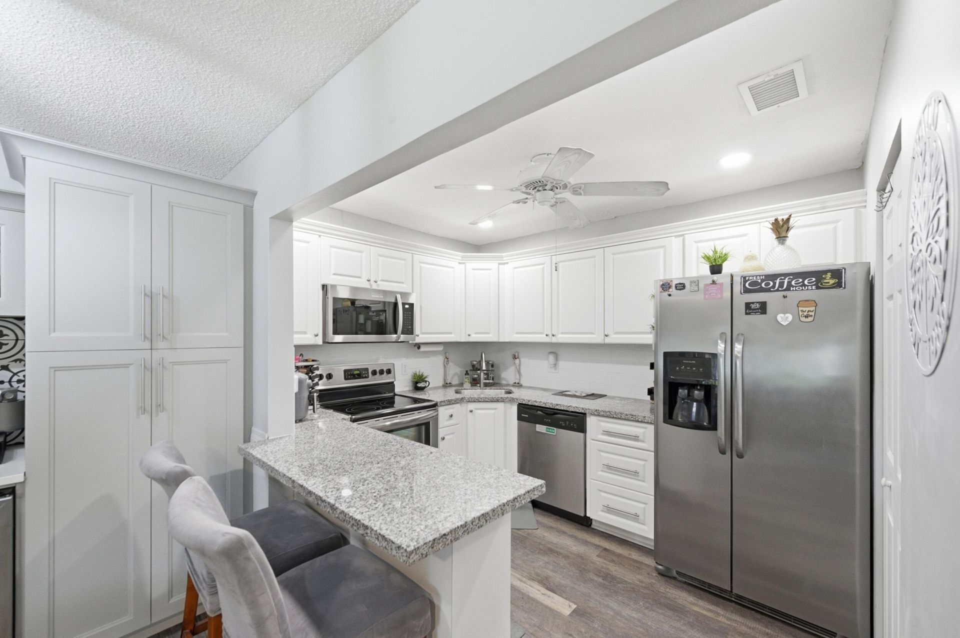 5883 La Paseos Drive, Unit D-2, Greenacres, FL 33463 Photo