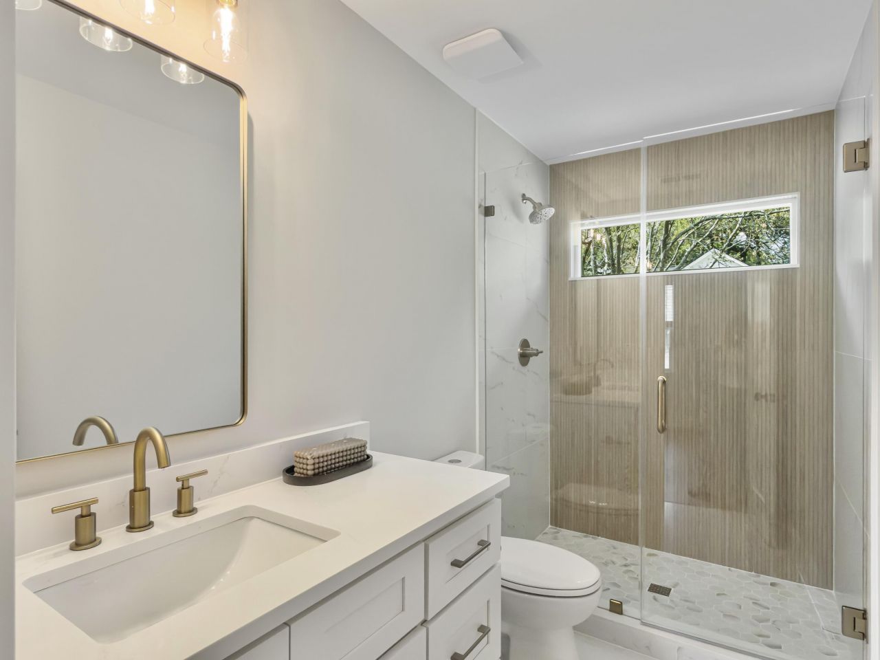 943 Mikell Drive Photo 21