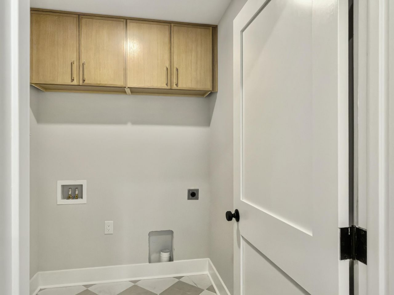 943 Mikell Drive Photo 29