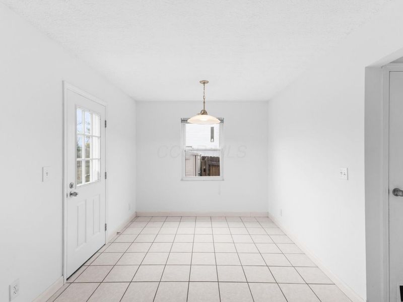 4840 Briston Drive, Columbus, OH 43221 Photo 10