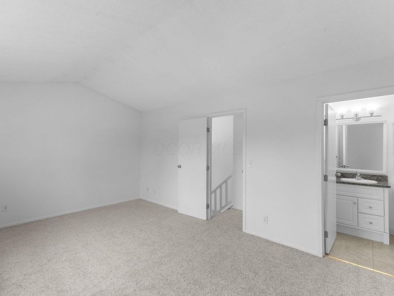 4840 Briston Drive, Columbus, OH 43221 Photo 15