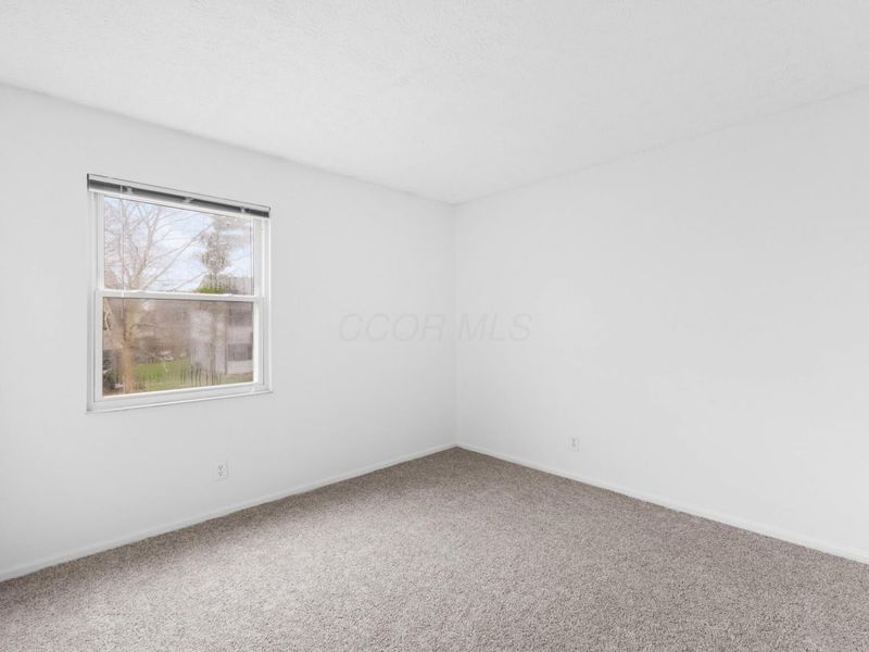 4840 Briston Drive, Columbus, OH 43221 Photo 20