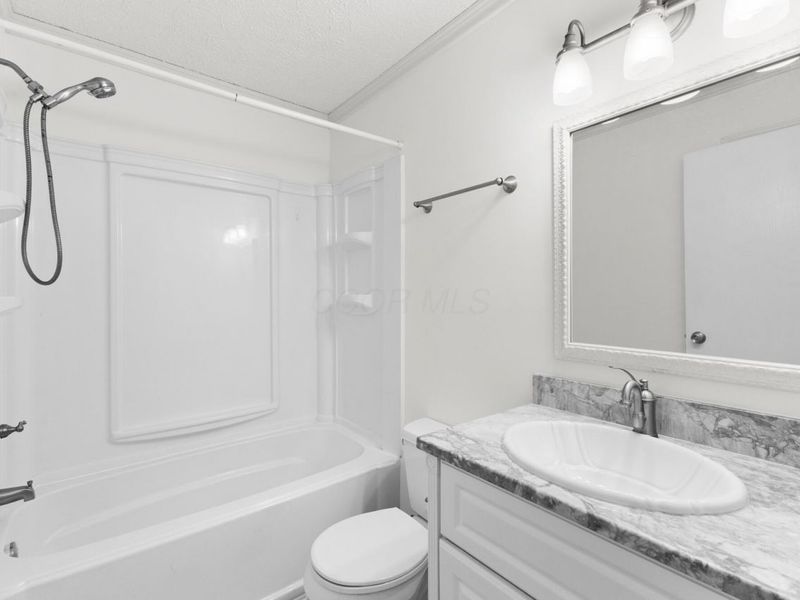 4840 Briston Drive, Columbus, OH 43221 Photo 22