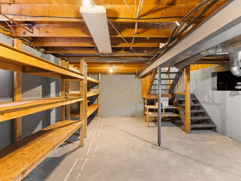 4840 Briston Drive, Columbus, OH 43221 Photo 24