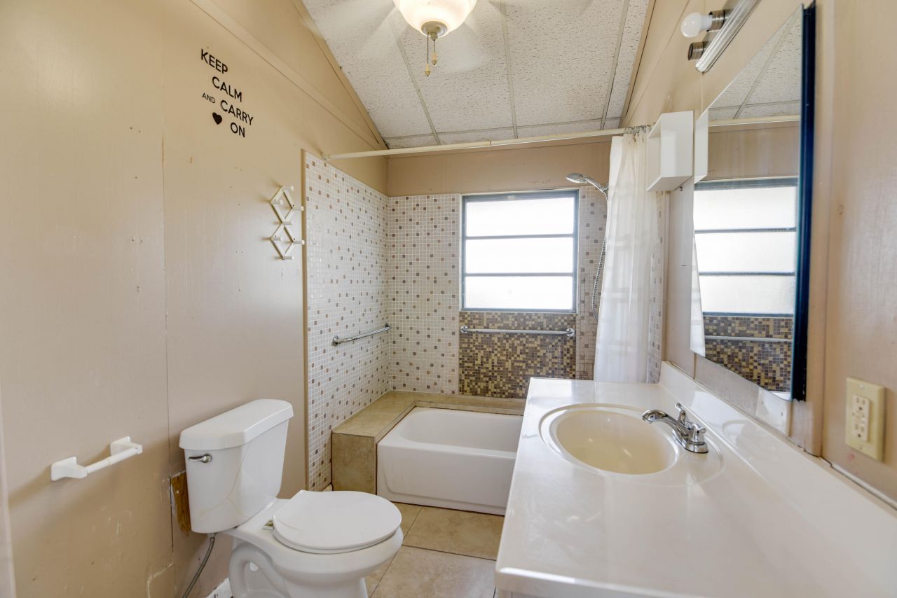 31042 Avenue J, Big Pine Key, FL 33043 Photo