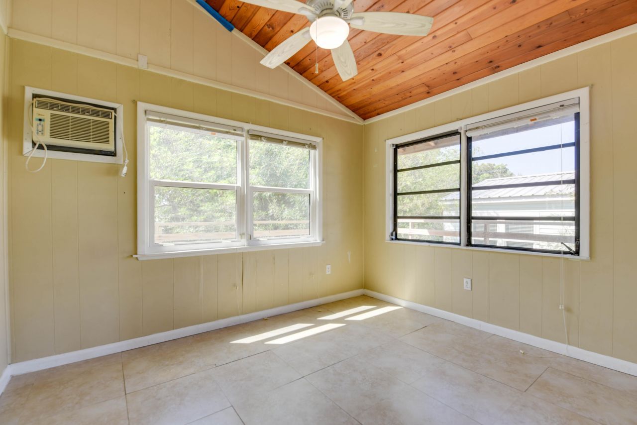 31042 Avenue J, Big Pine Key, FL 33043 Photo