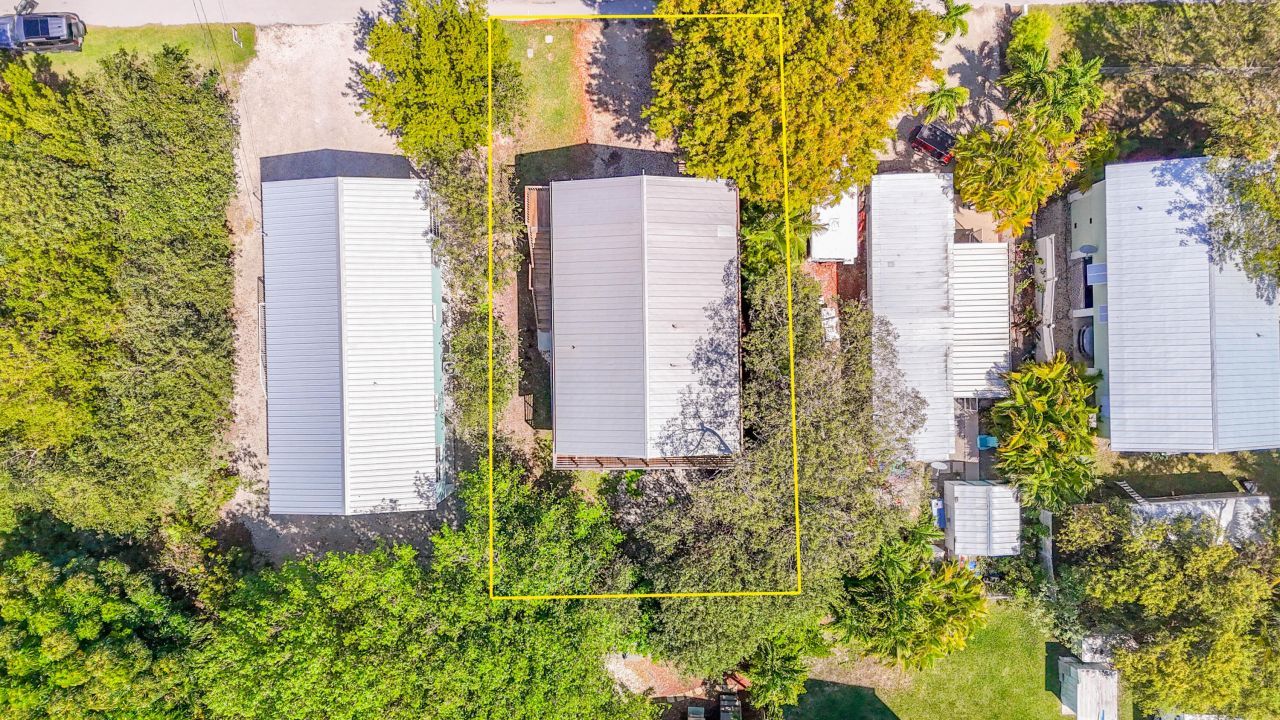 31042 Avenue J, Big Pine Key, FL 33043 Photo