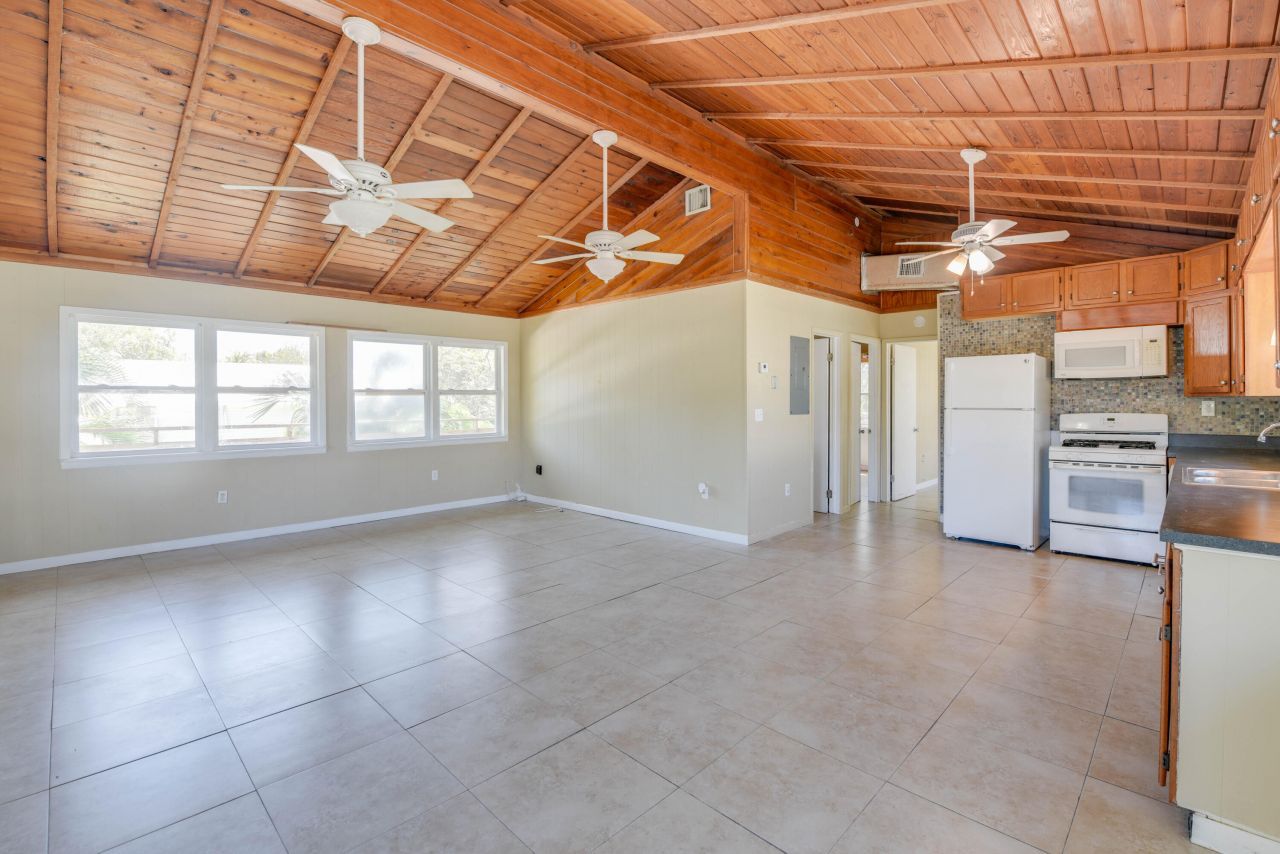 31042 Avenue J, Big Pine Key, FL 33043 Photo
