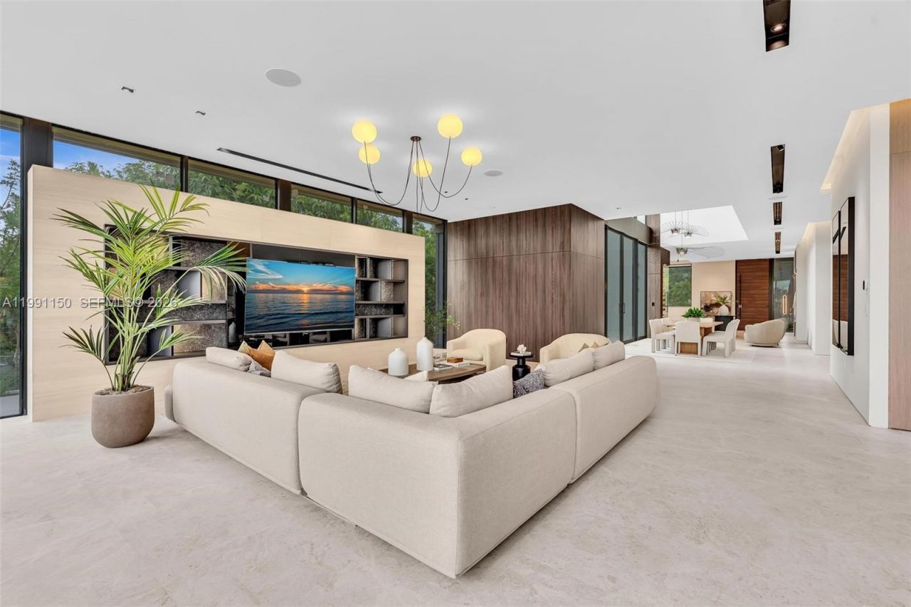 535 N Shore Dr, Miami Beach, FL 33141 Photo