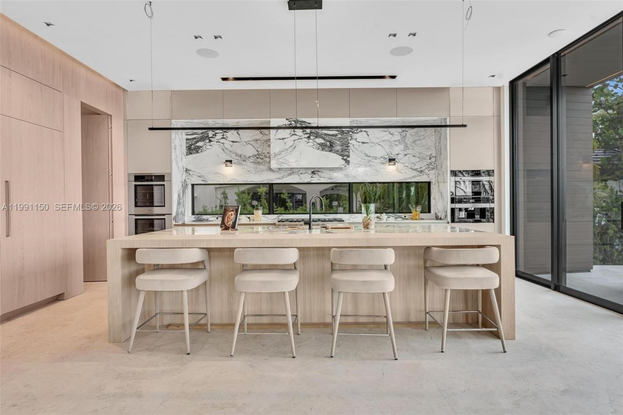 535 N Shore Dr, Miami Beach, FL 33141 Photo