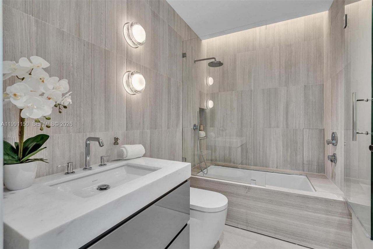 535 N Shore Dr, Miami Beach, FL 33141 Photo