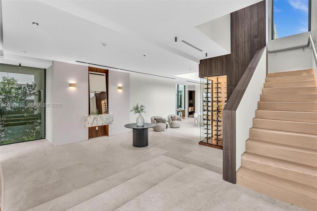 535 N Shore Dr, Miami Beach, FL 33141 Photo