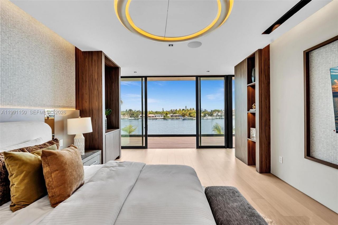 535 N Shore Dr, Miami Beach, FL 33141 Photo