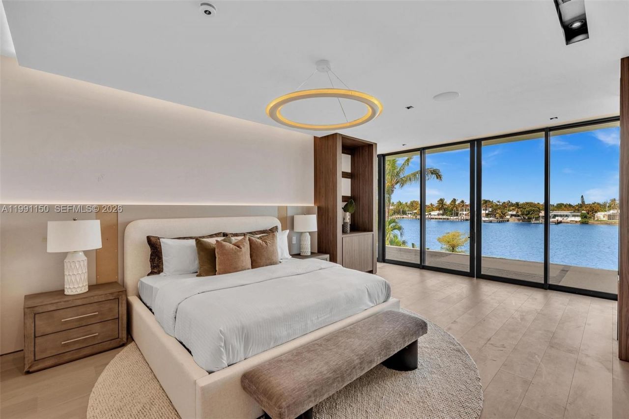 535 N Shore Dr, Miami Beach, FL 33141 Photo