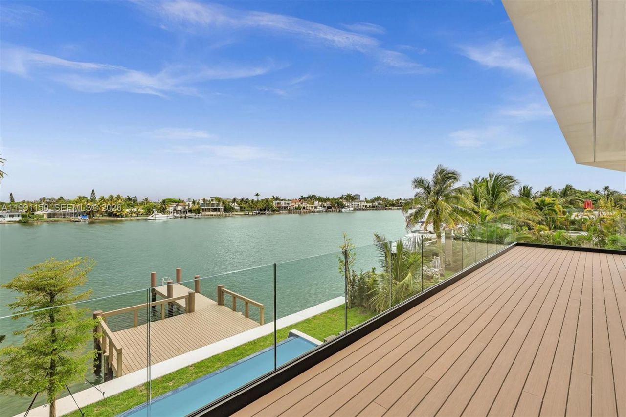 535 N Shore Dr, Miami Beach, FL 33141 Photo