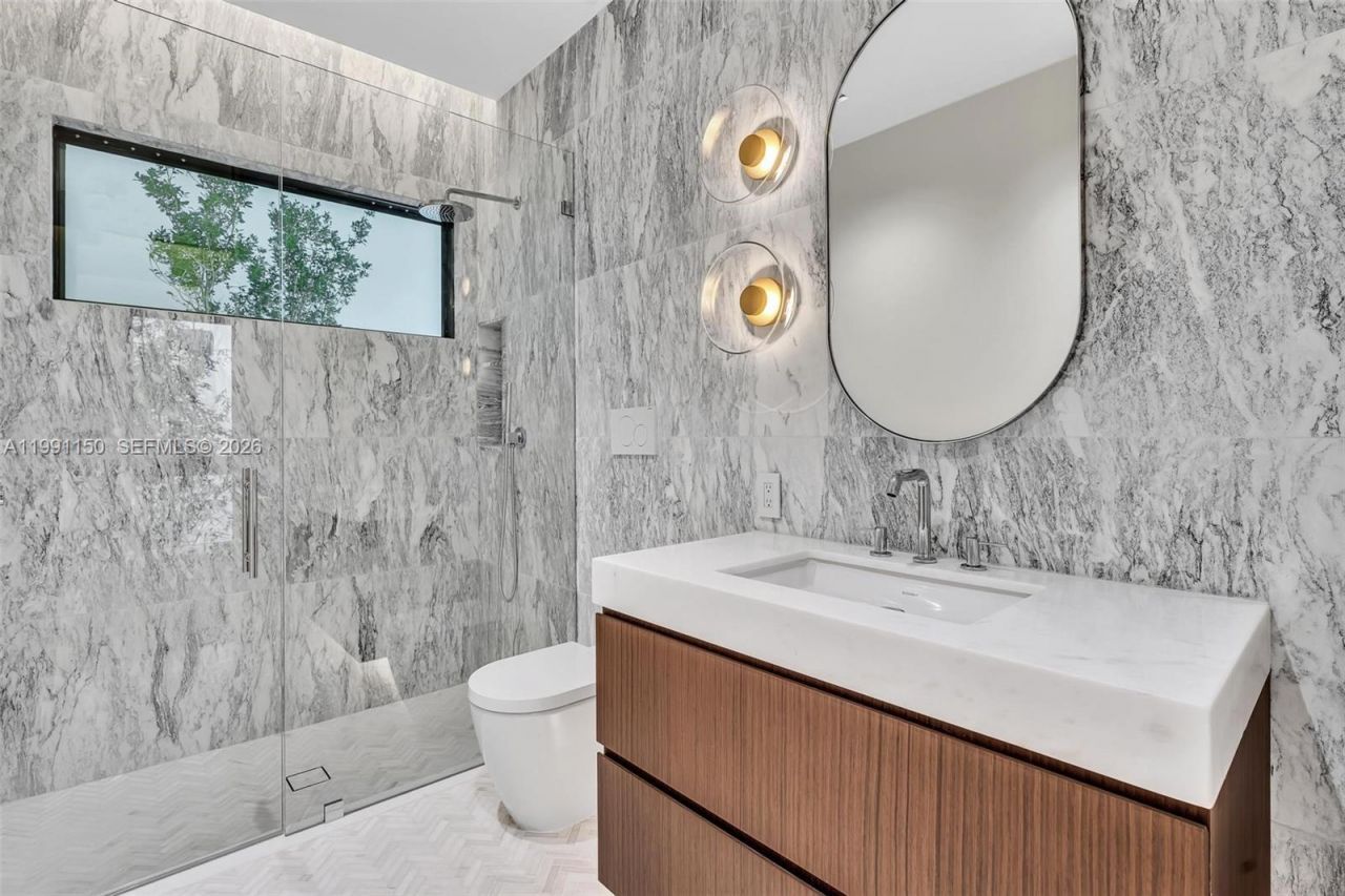 535 N Shore Dr, Miami Beach, FL 33141 Photo