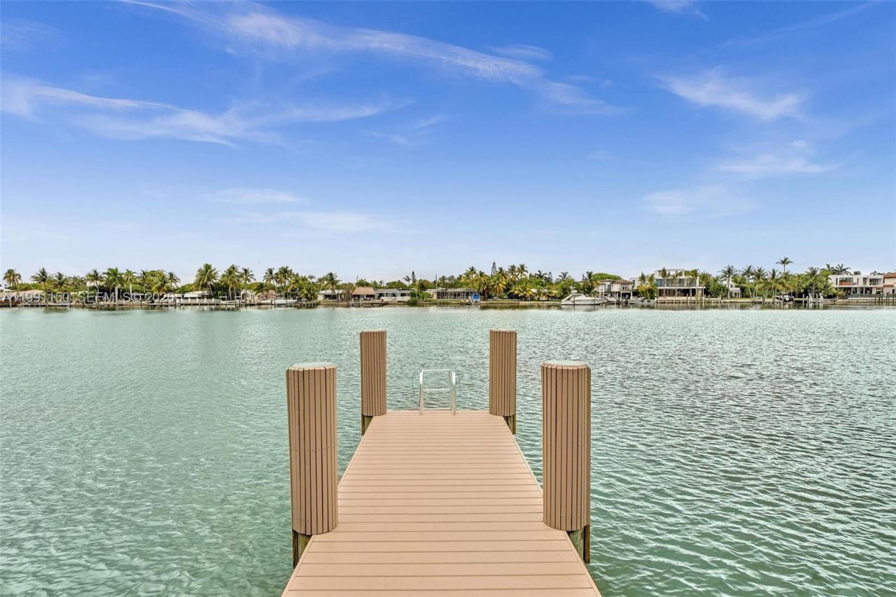 535 N Shore Dr, Miami Beach, FL 33141 Photo