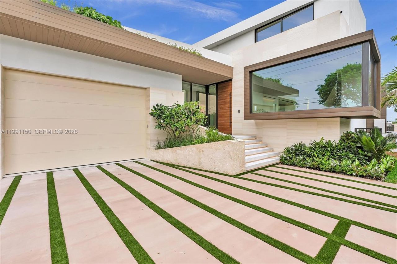 535 N Shore Dr, Miami Beach, FL 33141 Photo