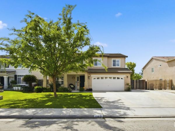 10815 Grand Prairie Drive, Bakersfield, CA 93311