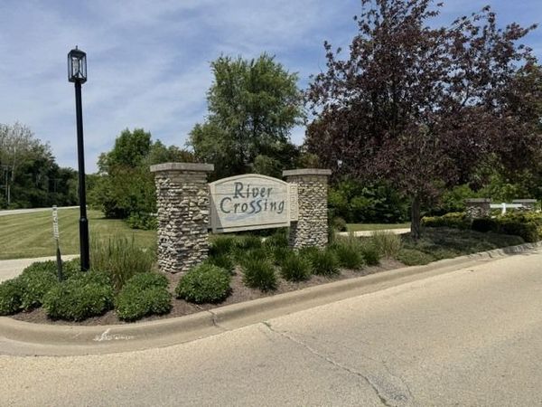 1833 Indian Trail, Kankakee, IL 60901