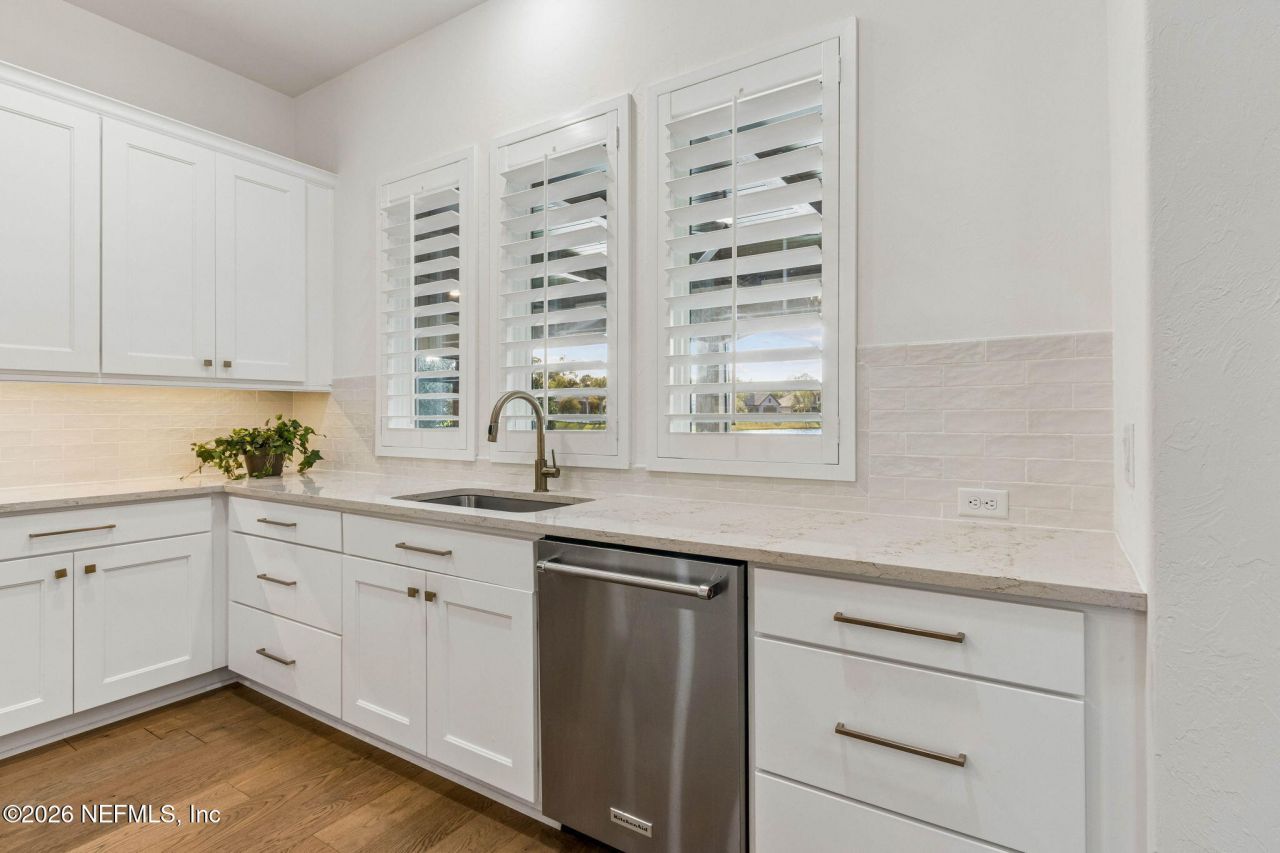 5226 Commissioners Drive, Jacksonville, FL 32224 Photo