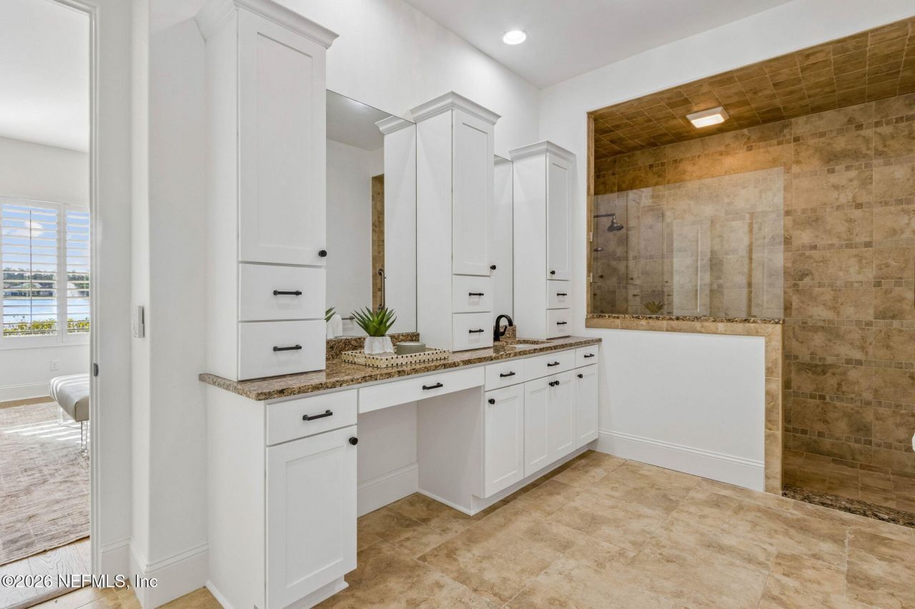 5226 Commissioners Drive, Jacksonville, FL 32224 Photo