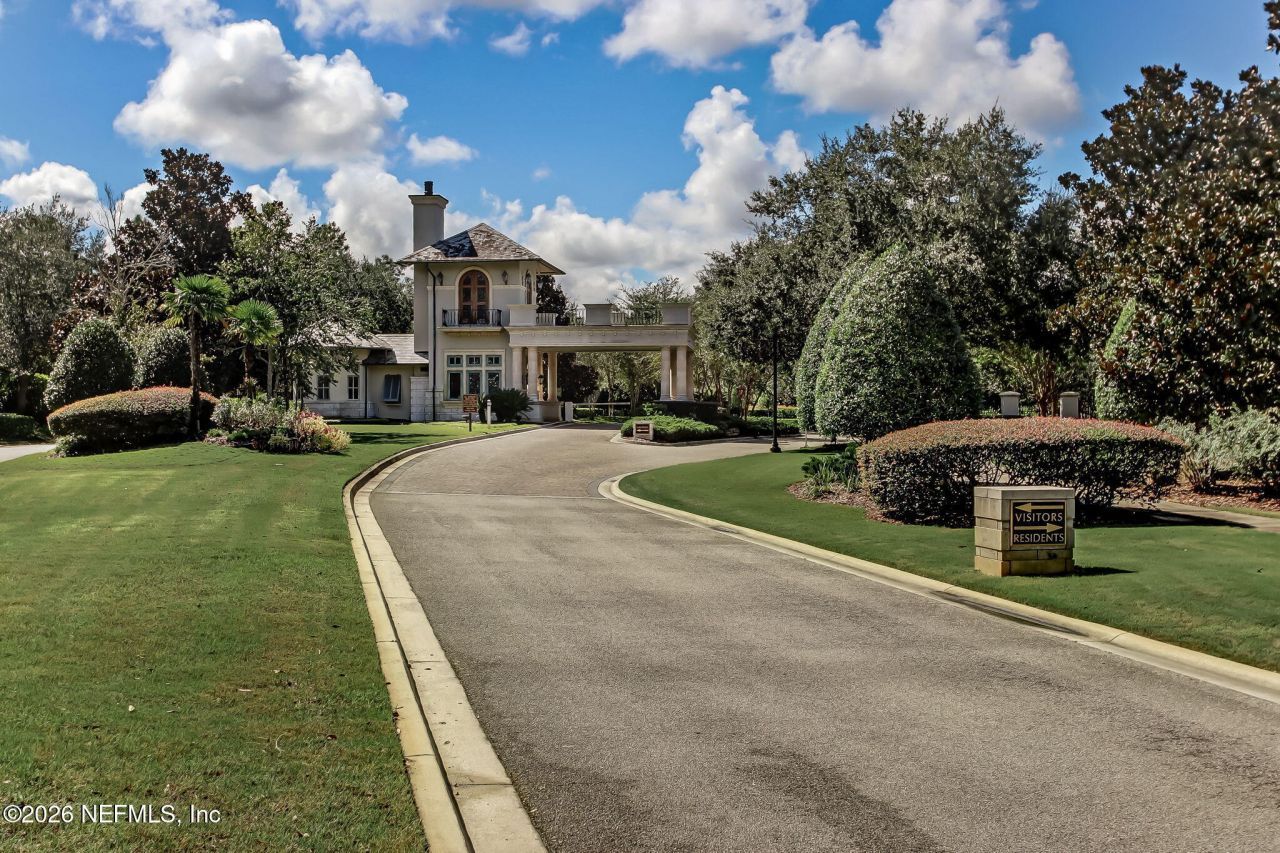 5226 Commissioners Drive, Jacksonville, FL 32224 Photo