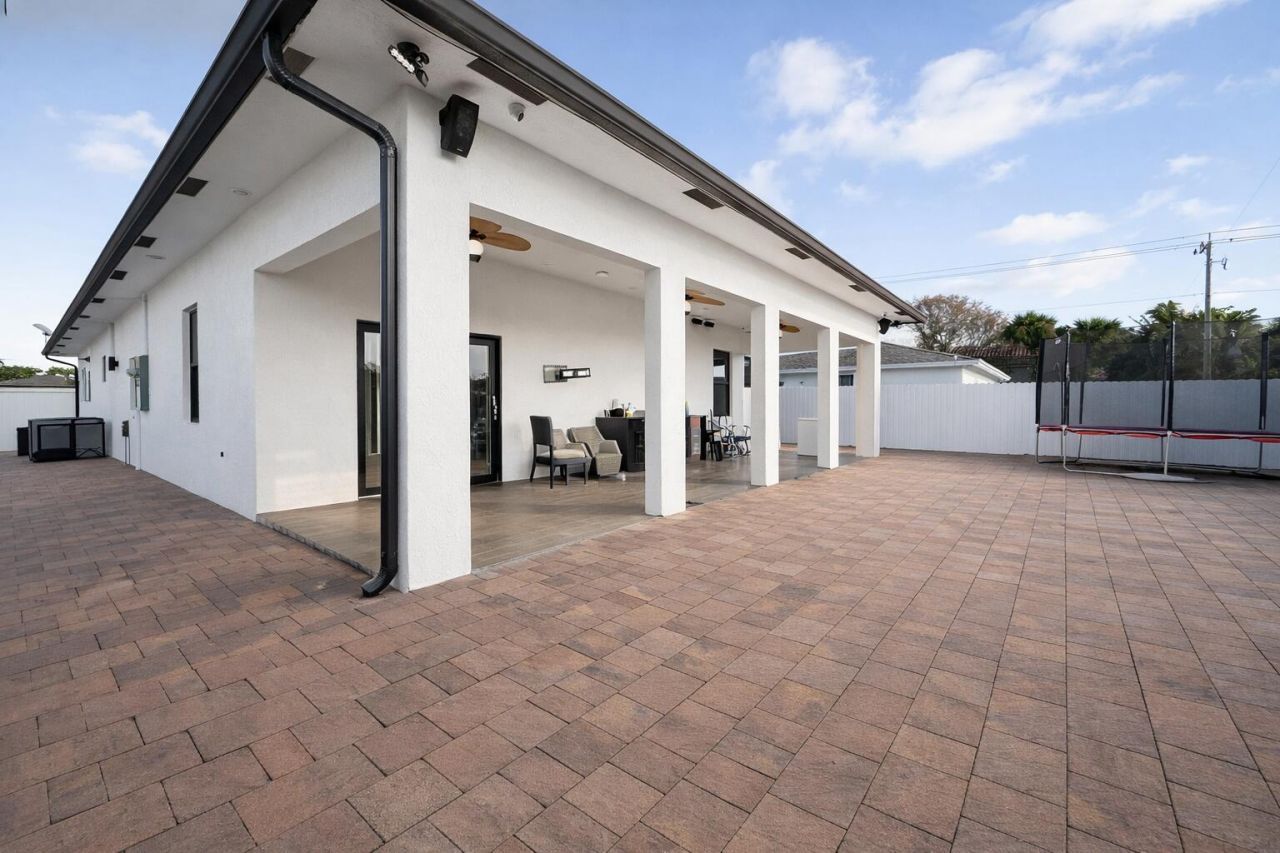 725 Mercury Street, West Palm Beach, FL 33406 Photo