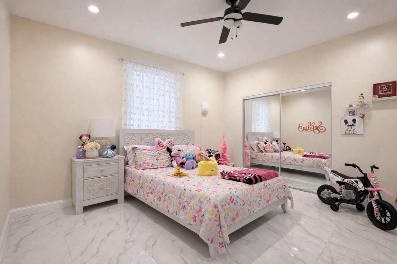 725 Mercury Street, West Palm Beach, FL 33406 Photo