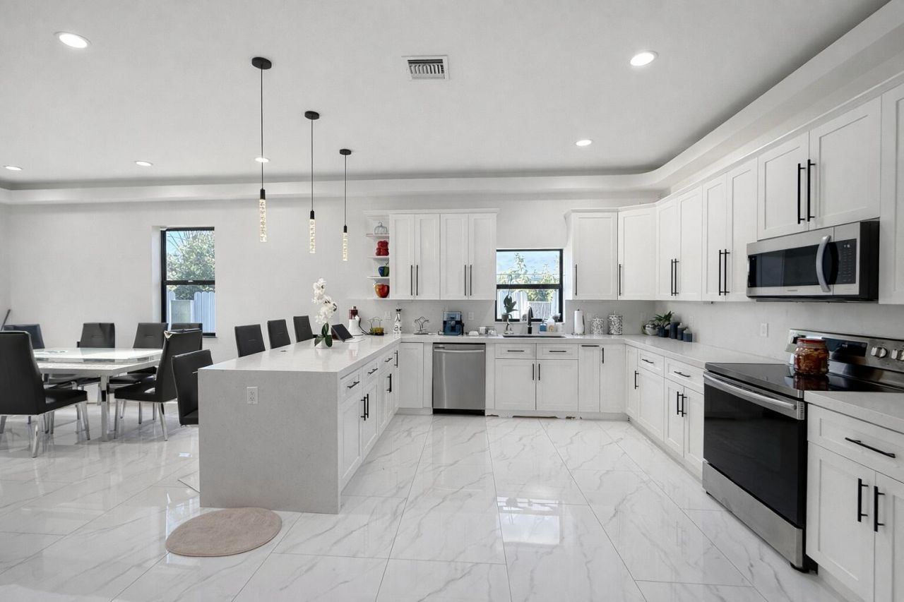 725 Mercury Street, West Palm Beach, FL 33406 Photo