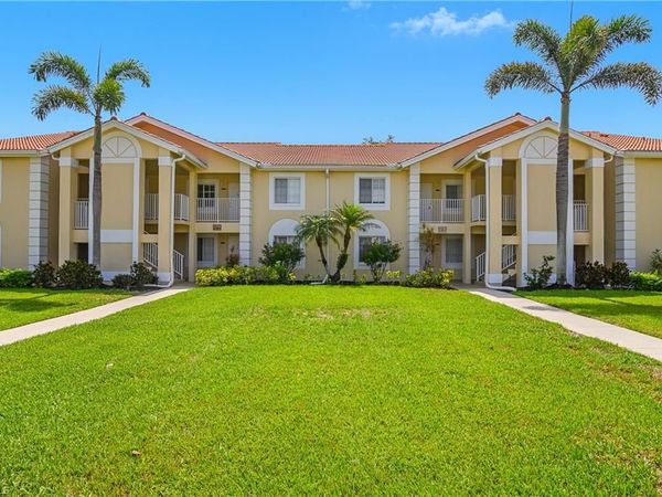 7774 Jewel LN , Unit 203, NAPLES, FL 34109
