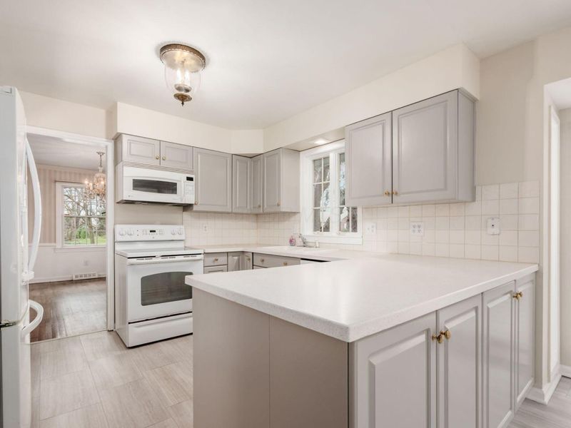 880 Lynbrook Road, Columbus, OH 43235 Photo 22