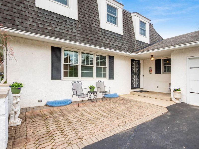 880 Lynbrook Road, Columbus, OH 43235 Photo 3