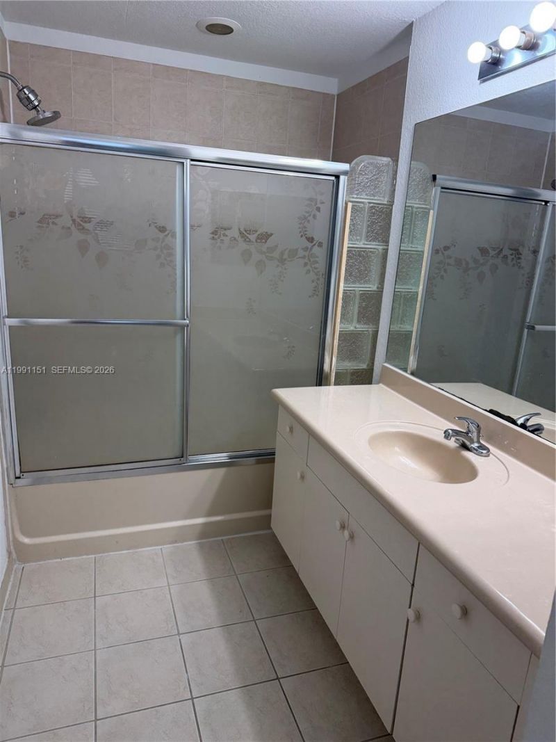11001 NW 83rd St, Unit 103, Doral, FL 33178 Photo