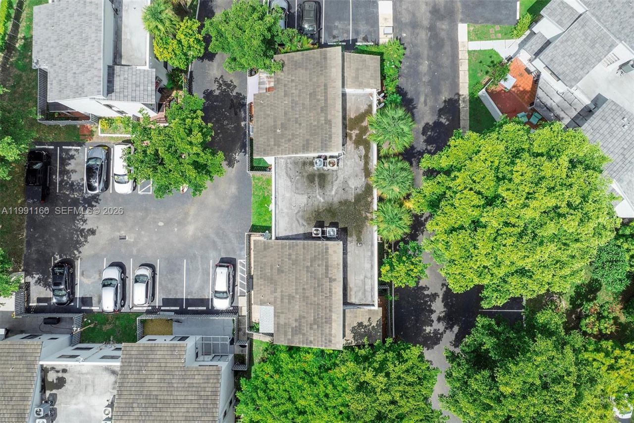 10542 NW 7th Ter , Unit B7, Miami, FL 33172 Photo