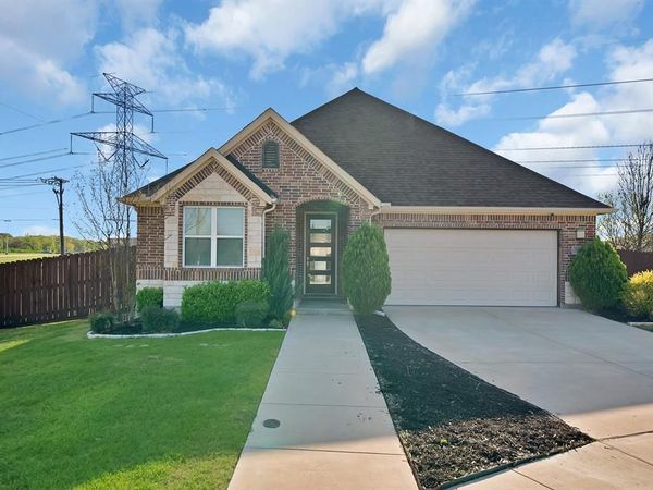7834 Black Willow Lane, Arlington, TX 76002
