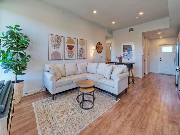 4004 Banister LN, Unit 207, Austin, TX 78704