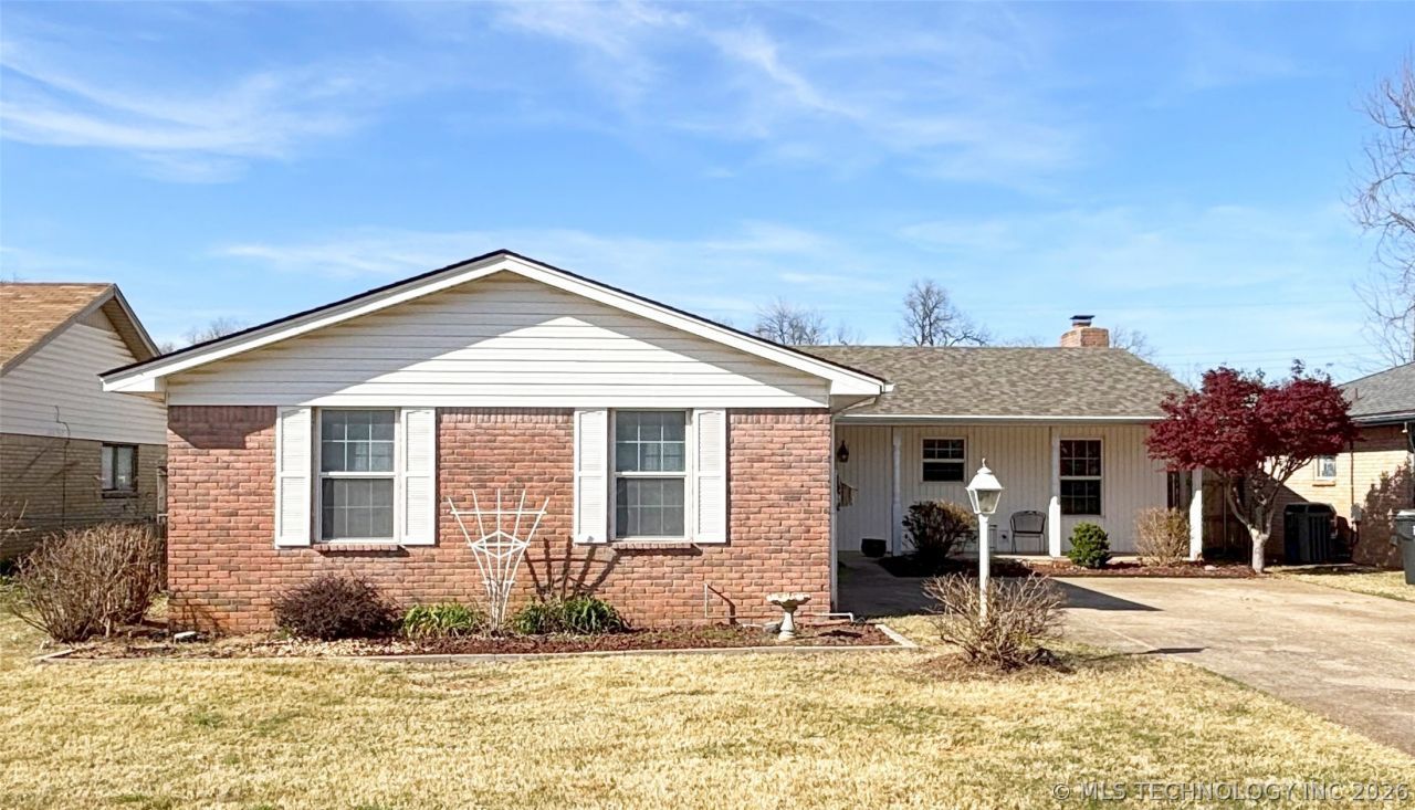 23 W Stadium Road, Bixby, OK 74008 Main Photo