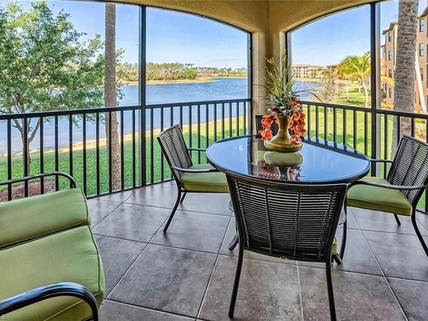 9719 Acqua CT, Unit 228, NAPLES, FL 34113