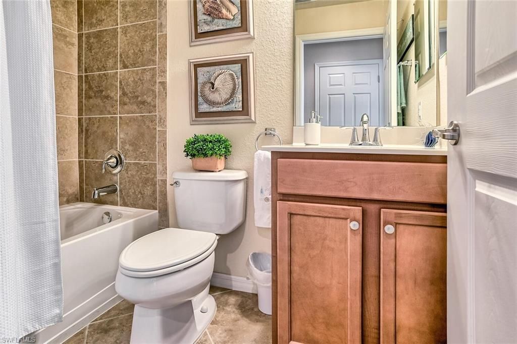 9719 Acqua Ct, Unit 228, Naples, FL 34113 Photo