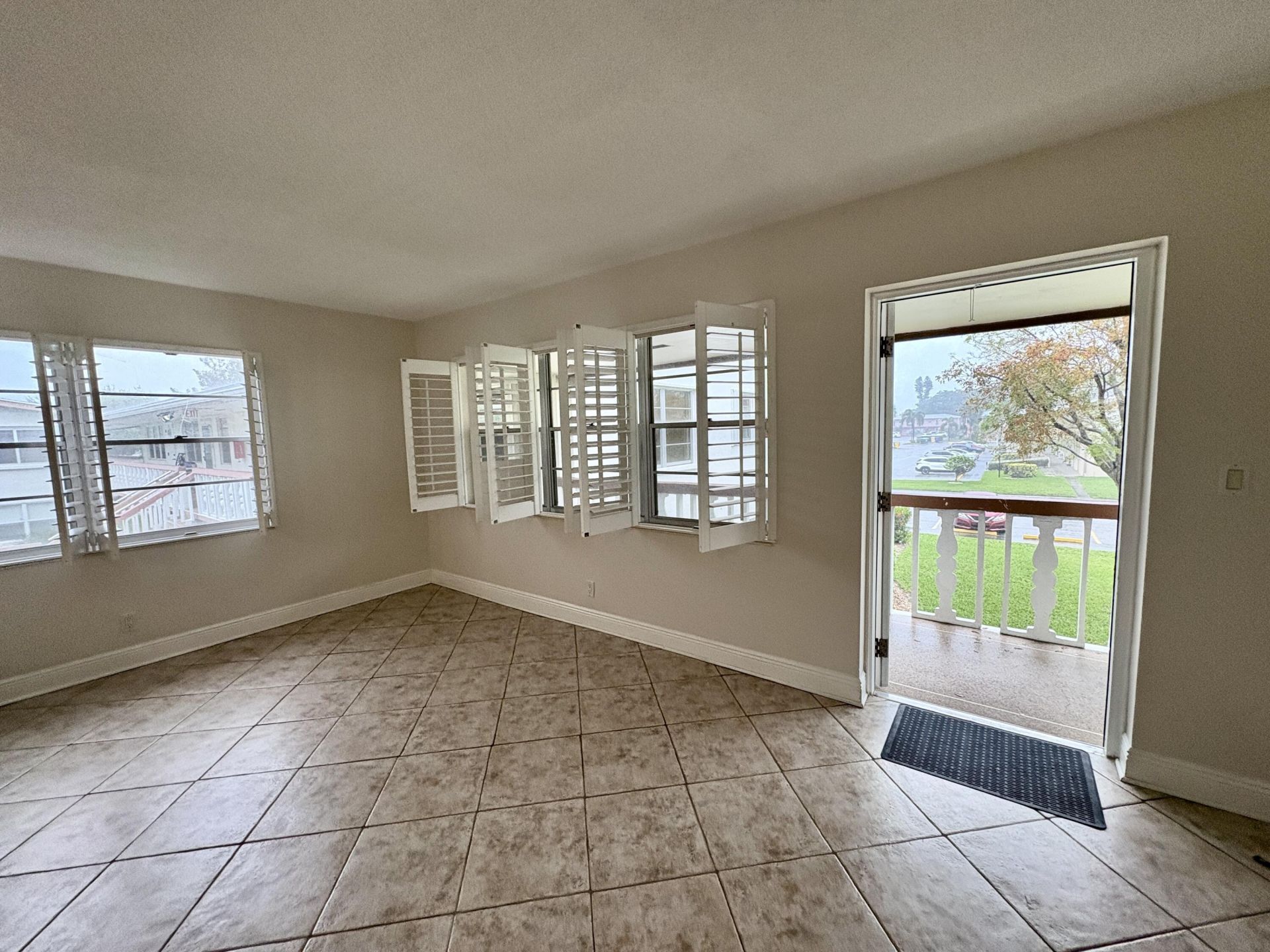 48 Bedford B, West Palm Beach, FL 33417 Photo