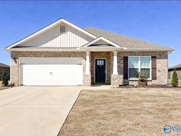 113 Hazel Pine Trail, Hazel Green, AL 35750