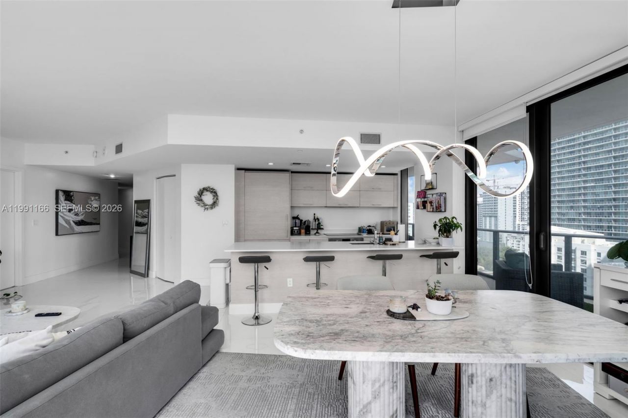 1300 S Miami Ave , Unit 1601, Miami, FL 33130 Photo