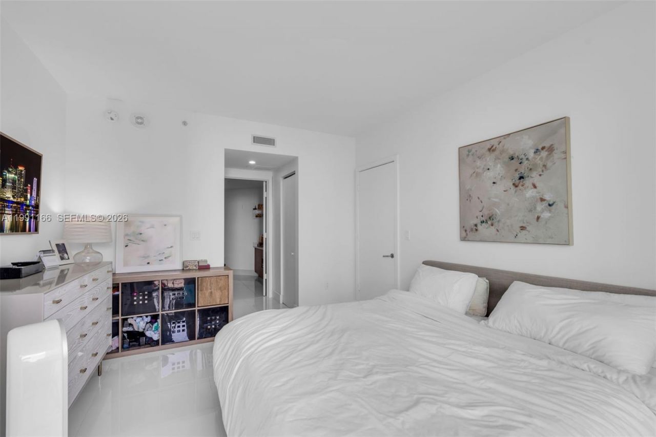 1300 S Miami Ave , Unit 1601, Miami, FL 33130 Photo