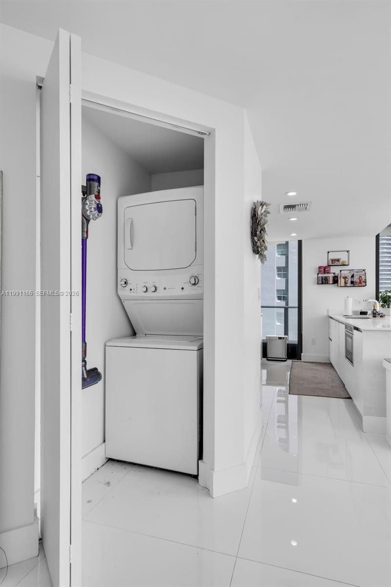 1300 S Miami Ave , Unit 1601, Miami, FL 33130 Photo