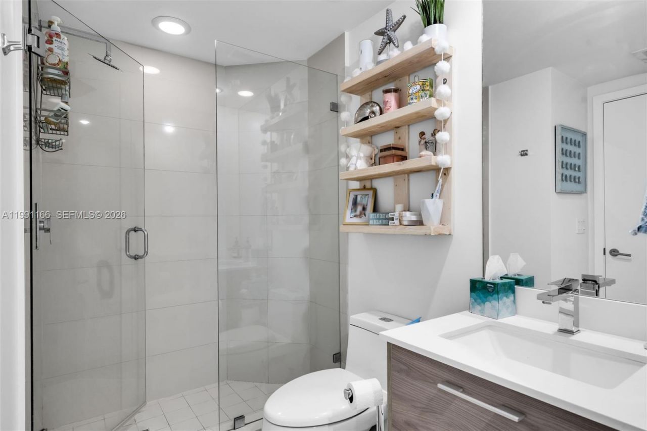 1300 S Miami Ave , Unit 1601, Miami, FL 33130 Photo