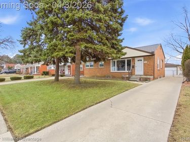 15071 Pennsylvania Avenue, Allen Park, MI 48101