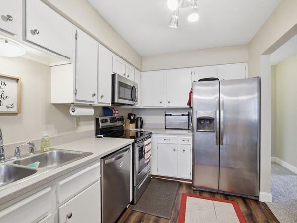 1509 W 140th Street, Burnsville, MN 55337
