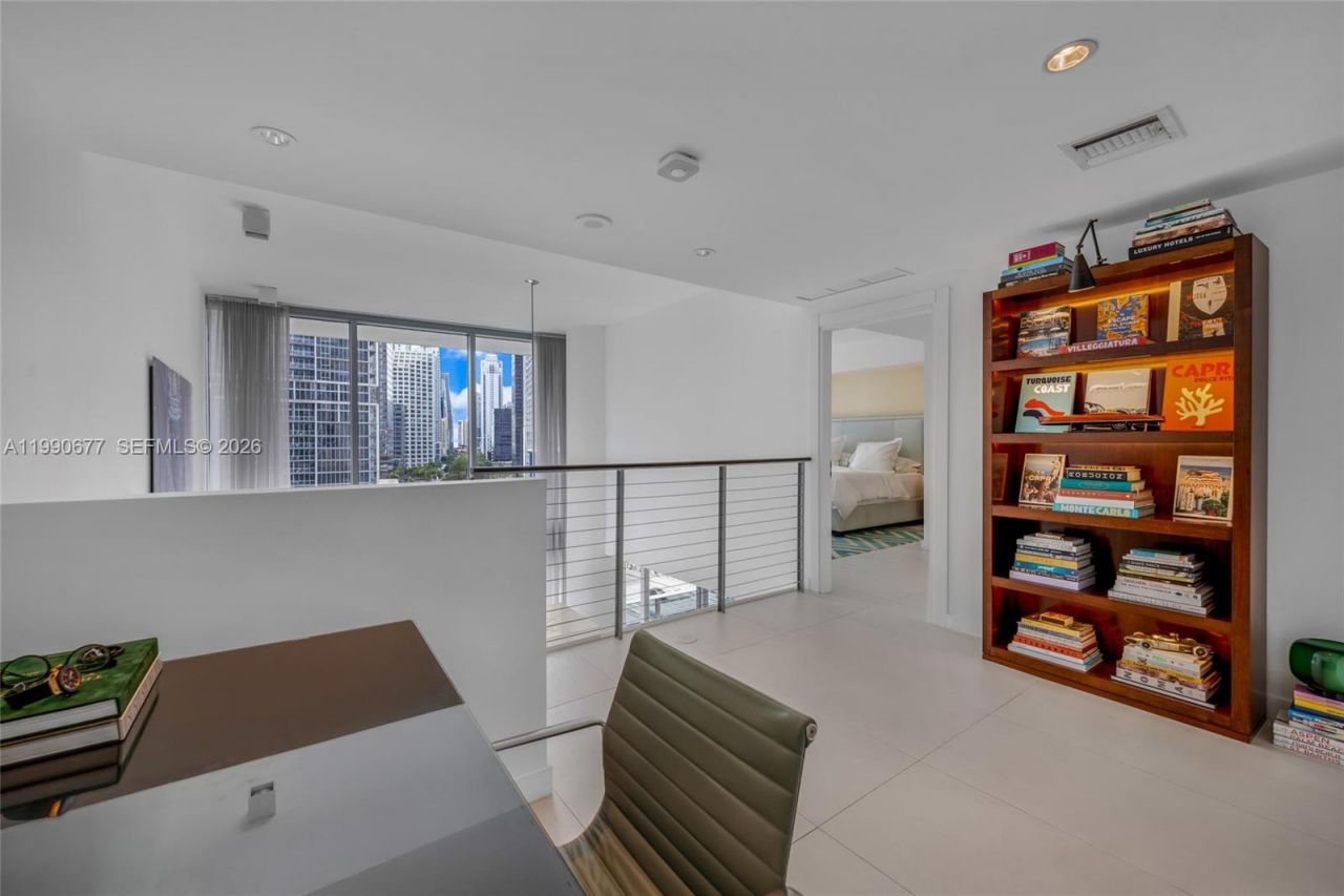 200 Biscayne Boulevard Way , Unit 904, Miami, FL 33131 Photo